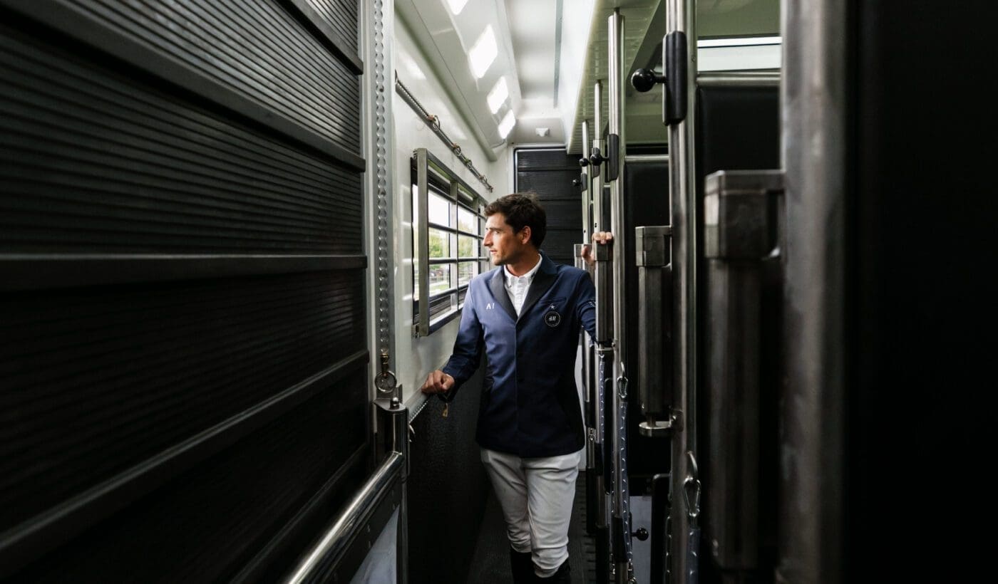 De viaje con Nicola Philippaerts: El AKX Mercedes Actros S en acción